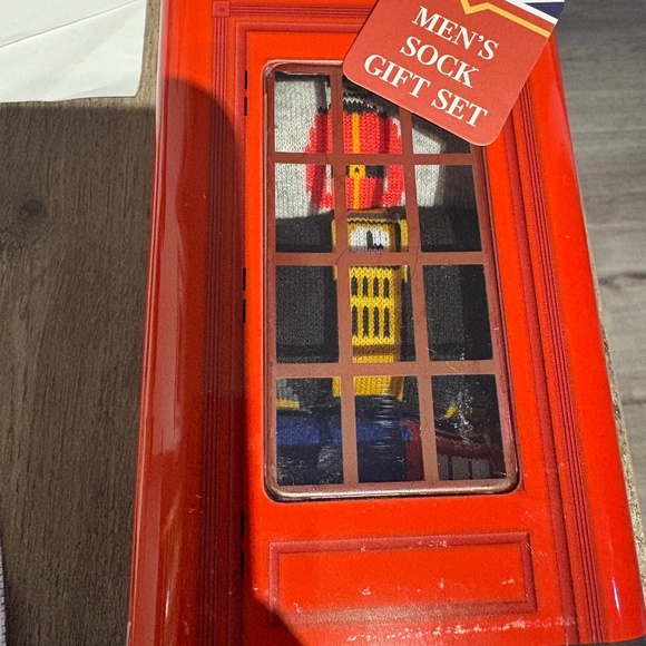 Carnaby Sock Co mens socks tin telephone box Christmad gift London England - Picture 1 of 5